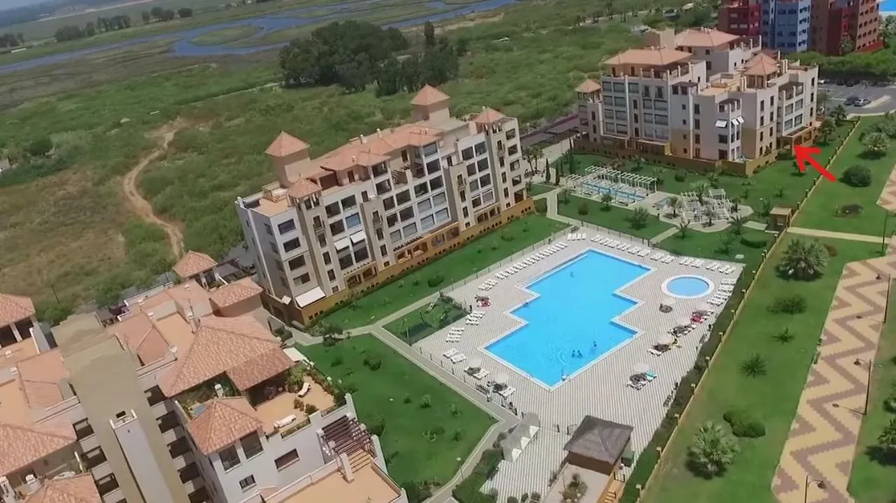 Apartamento Urbanizacion De Lujo En Primera Linea De Playa Isla Canela