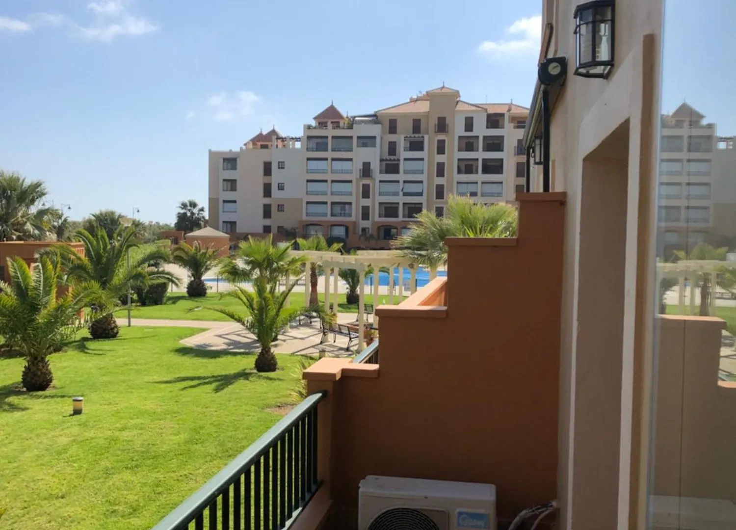 Apartamento Urbanizacion De Lujo En Primera Linea De Playa Isla Canela