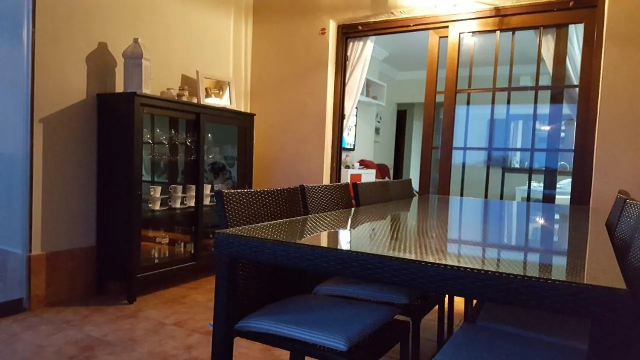 Apartamento Urbanizacion De Lujo En Primera Linea De Playa Isla Canela